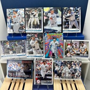 Aaron Judge w/ Giancarlo Stanton and Judge w/ teammates cards Yankees lot of 11